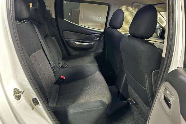 2017 Mitsubishi Triton GLS MQ 4X4
