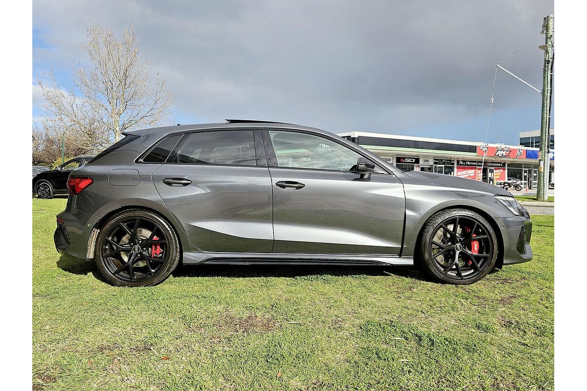 2023 Audi RS3 GY