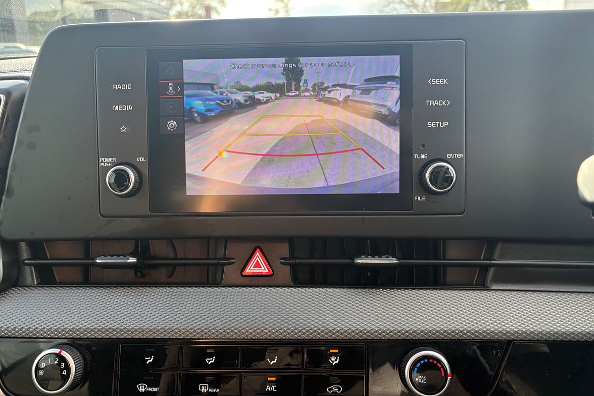 2022 Kia Sportage S NQ5