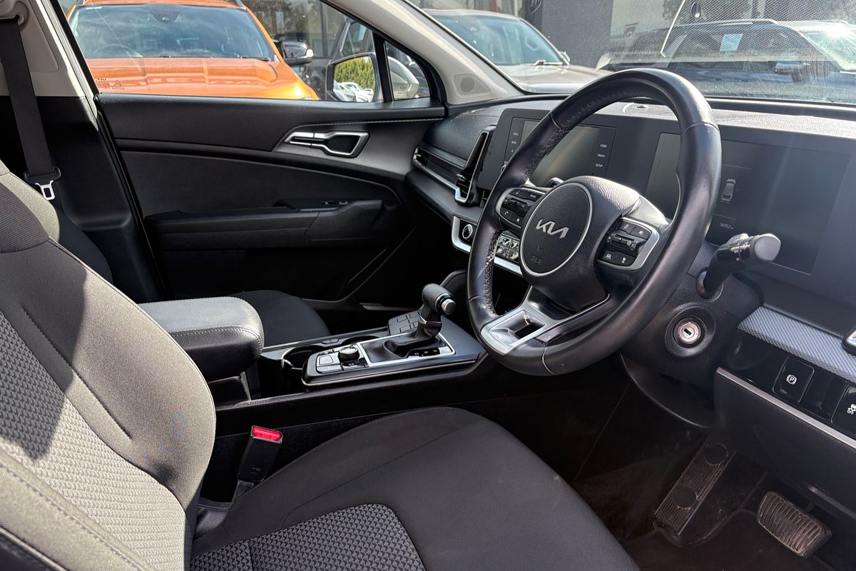 2022 Kia Sportage S NQ5