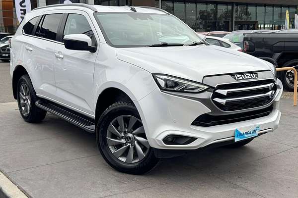 2022 Isuzu MU-X LS-U