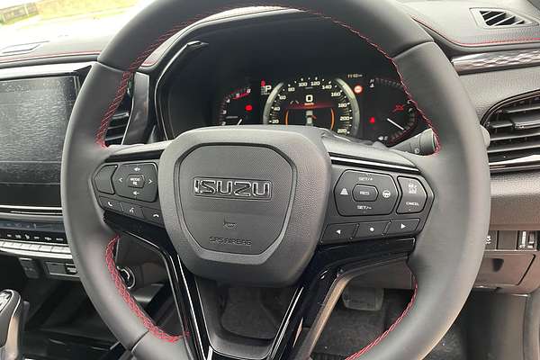 2025 Isuzu D-MAX X-TERRAIN 4X4