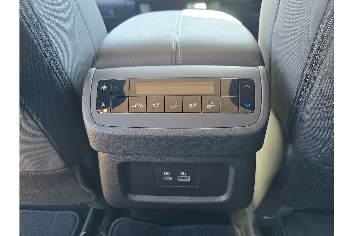 2024 Nissan Pathfinder ST-L R53