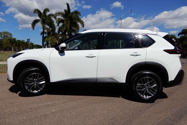 2024 Nissan X-TRAIL ST T33