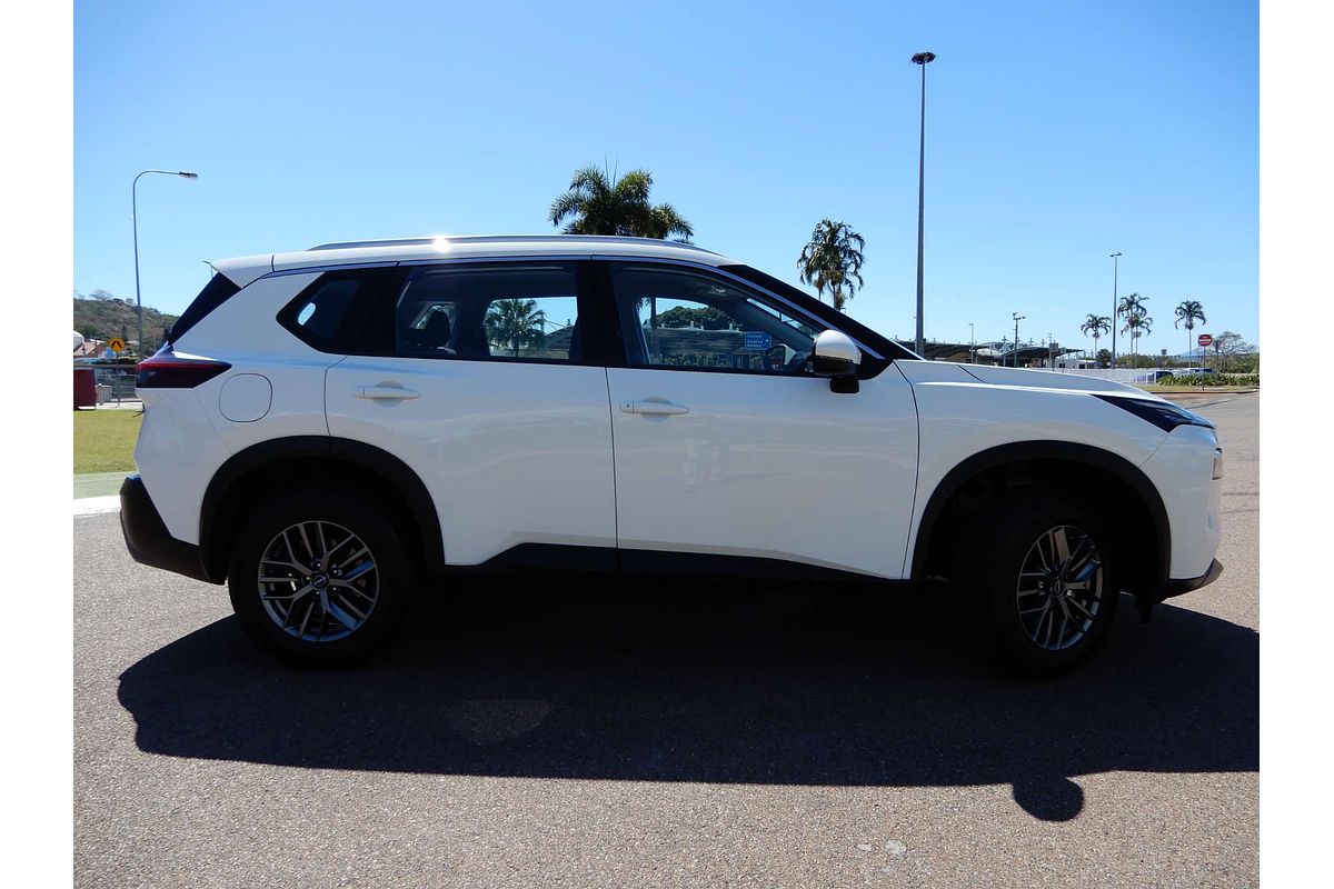 2024 Nissan X-TRAIL ST T33