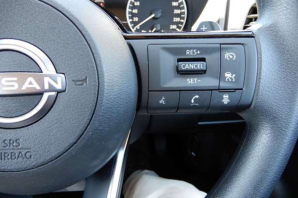 2024 Nissan X-TRAIL ST T33