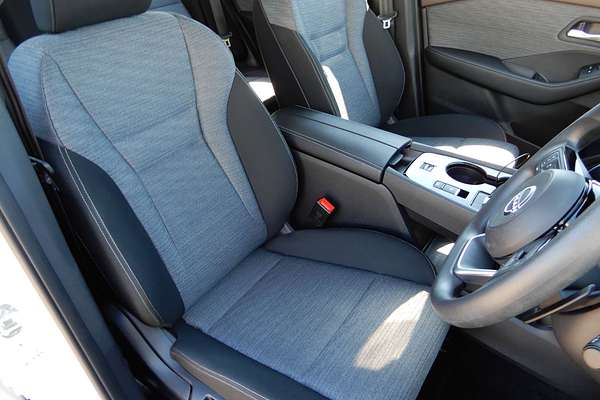 2024 Nissan X-TRAIL ST T33