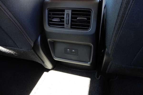 2024 Nissan X-TRAIL ST T33