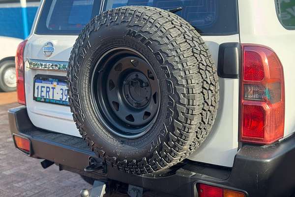 2010 Nissan Patrol DX GU 7