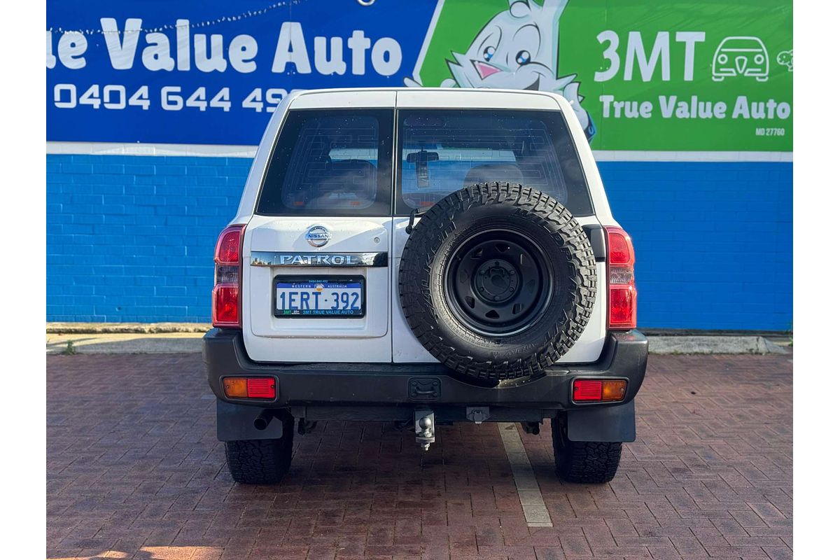 2010 Nissan Patrol DX GU 7