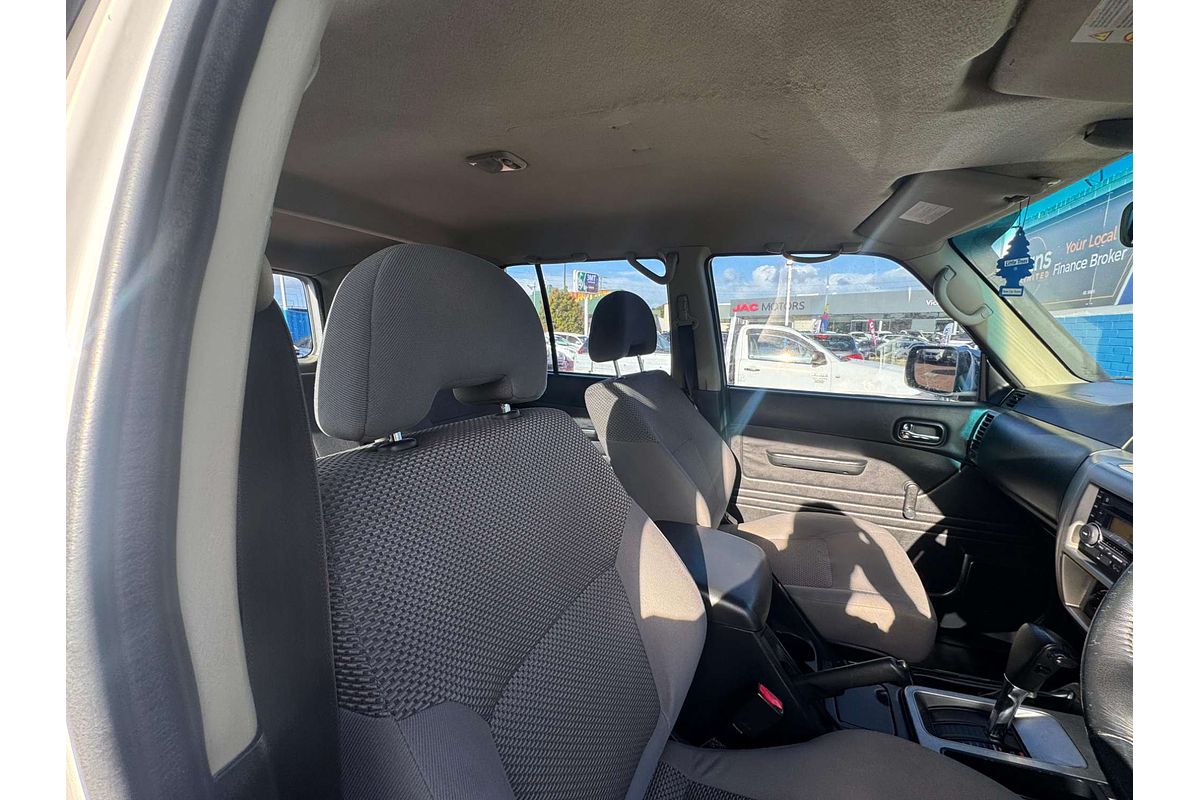 2010 Nissan Patrol DX GU 7