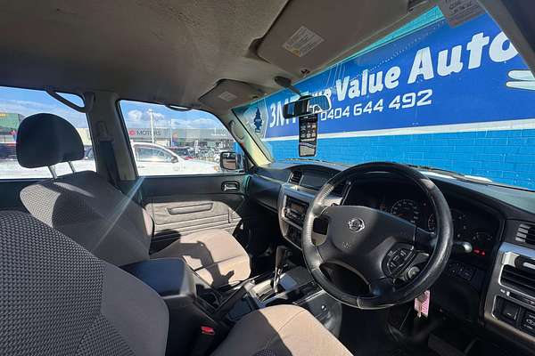 2010 Nissan Patrol DX GU 7