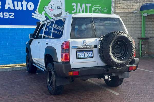 2010 Nissan Patrol DX GU 7