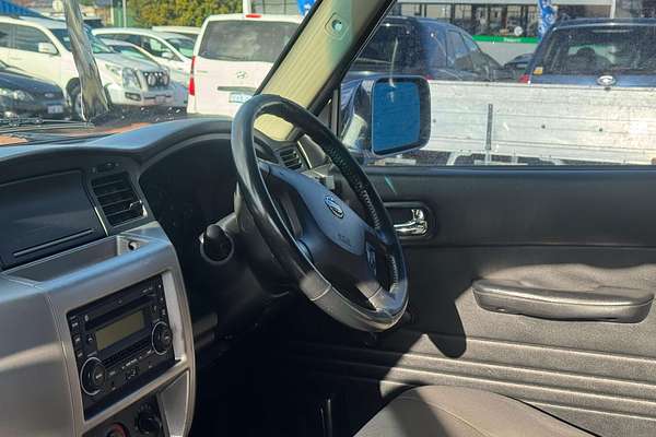 2010 Nissan Patrol DX GU 7
