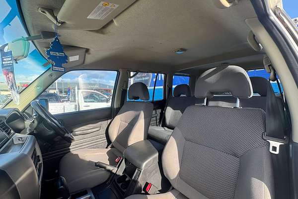 2010 Nissan Patrol DX GU 7