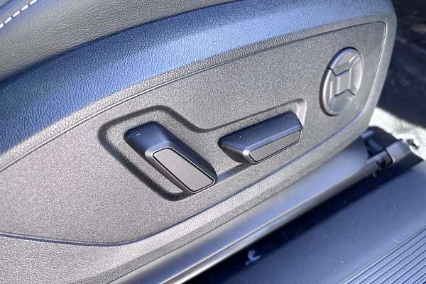 2025 Audi Q4 e-tron 45 F4