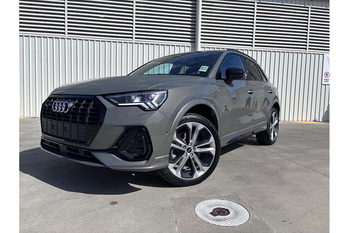 2025 Audi Q3 40 TFSI S line F3