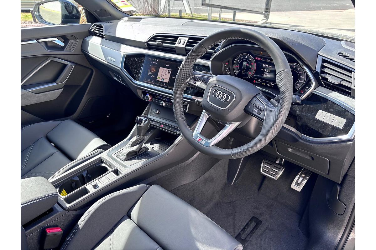 2025 Audi Q3 40 TFSI S line F3