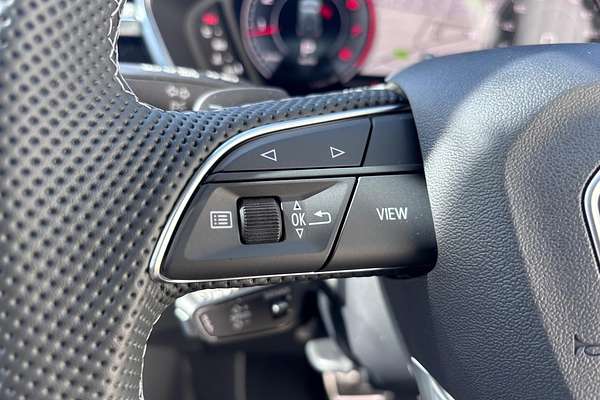 2025 Audi Q3 40 TFSI S line F3