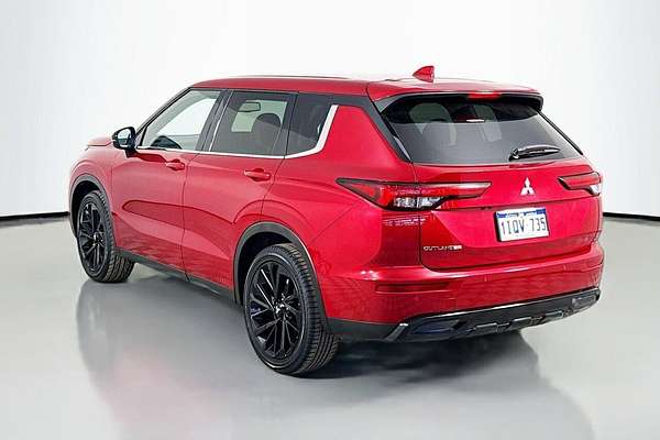 2023 Mitsubishi OUTLANDER                OUTLANDER LS BLACK EDITION 7 SEAT (2WD) ZM2B46