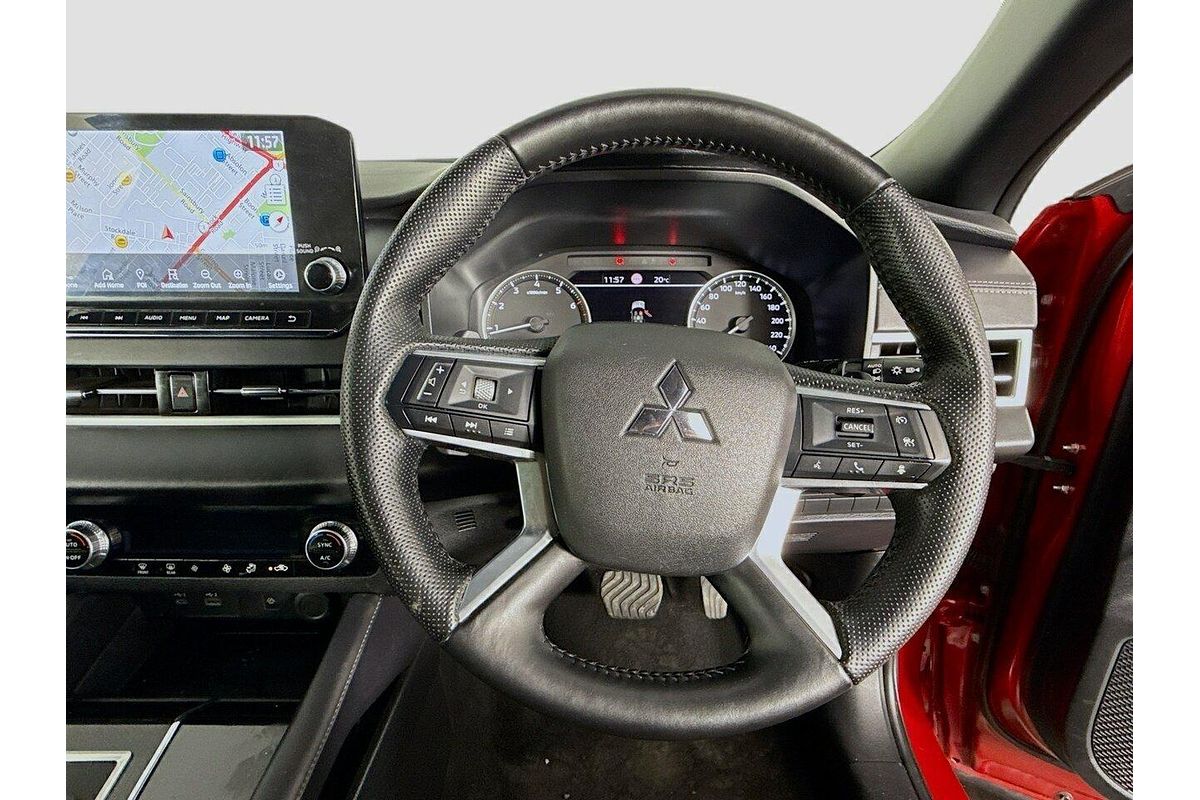 2023 Mitsubishi OUTLANDER                OUTLANDER LS BLACK EDITION 7 SEAT (2WD) ZM2B46