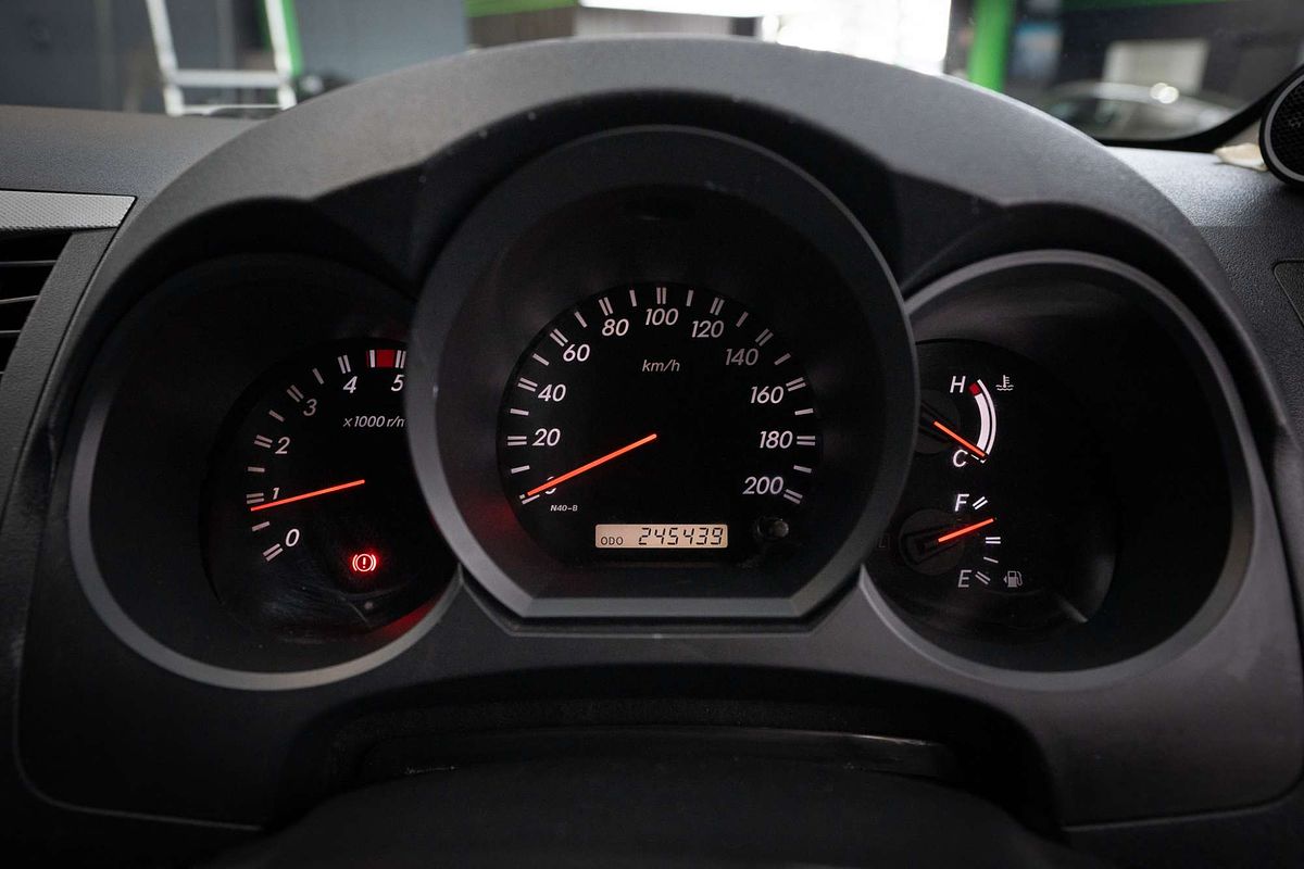 2007 Toyota Hilux SR5 KUN26R 4X4