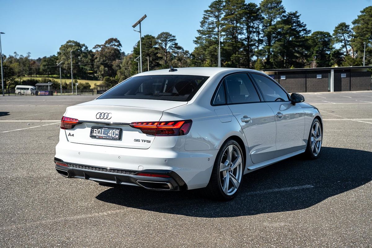 2021 Audi A4 35 TFSI S line B9