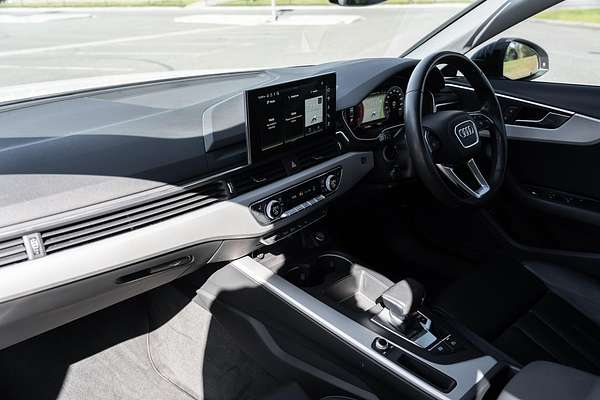 2021 Audi A4 35 TFSI S line B9