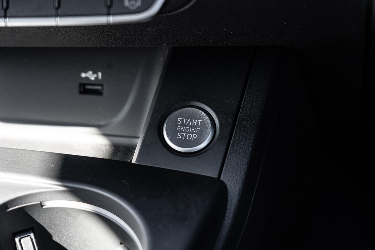 2021 Audi A4 35 TFSI S line B9
