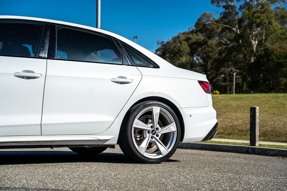 2021 Audi A4 35 TFSI S line B9