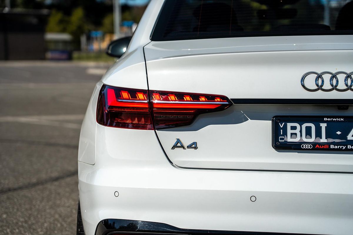 2021 Audi A4 35 TFSI S line B9
