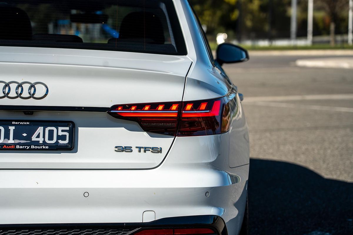 2021 Audi A4 35 TFSI S line B9