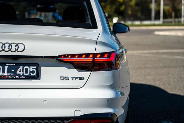 2021 Audi A4 35 TFSI S line B9