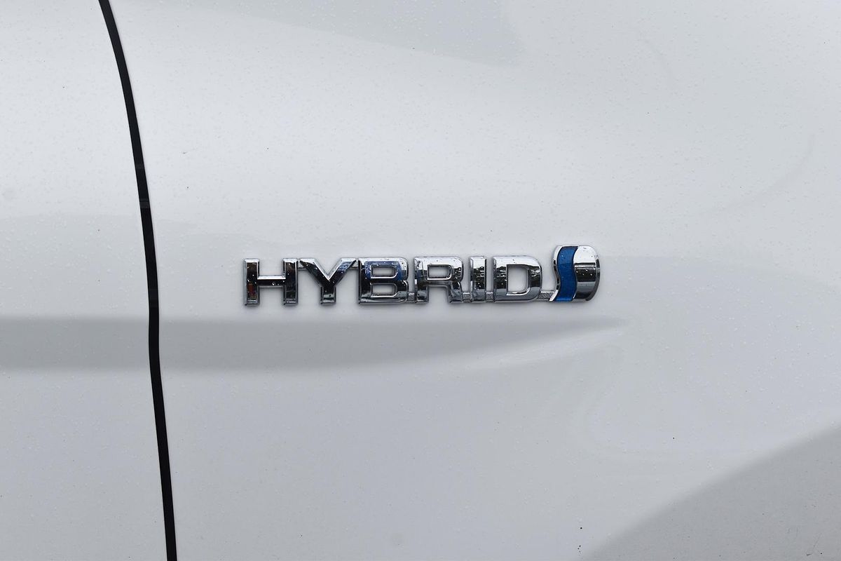 2024 Toyota Camry Ascent AXVH70R