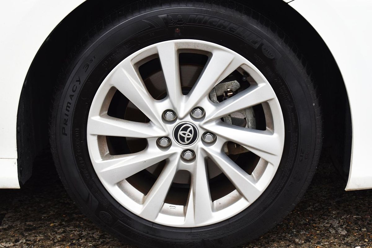 2024 Toyota Camry Ascent AXVH70R