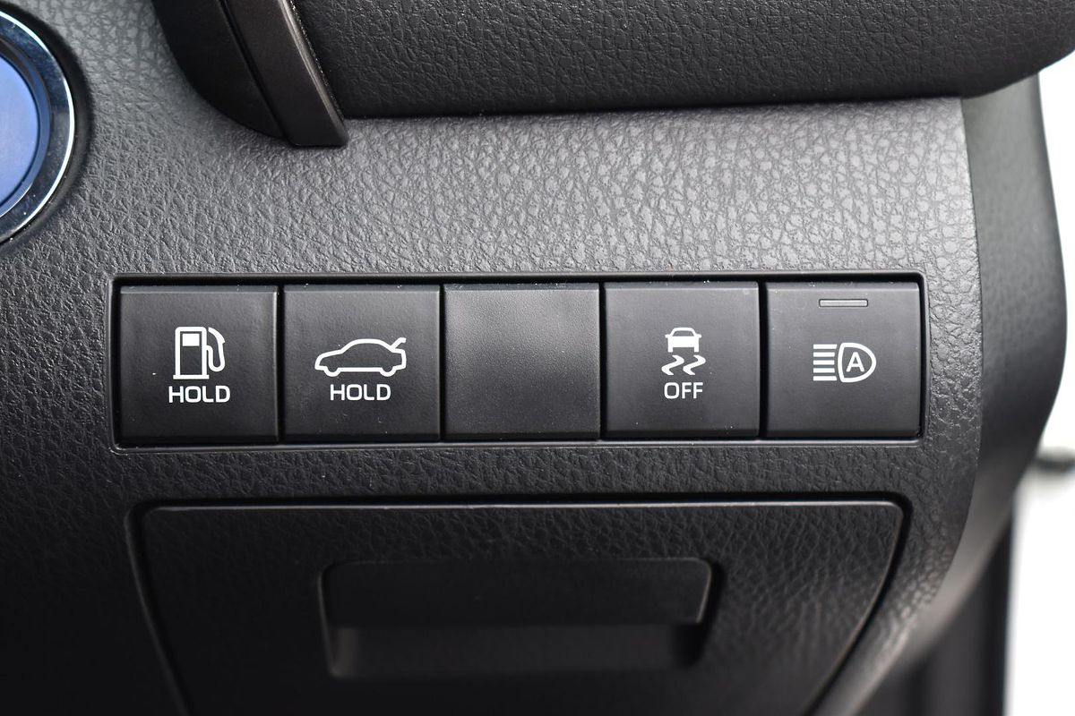 2024 Toyota Camry Ascent AXVH70R