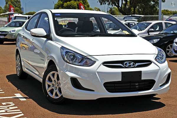 2014 Hyundai Accent Active RB2