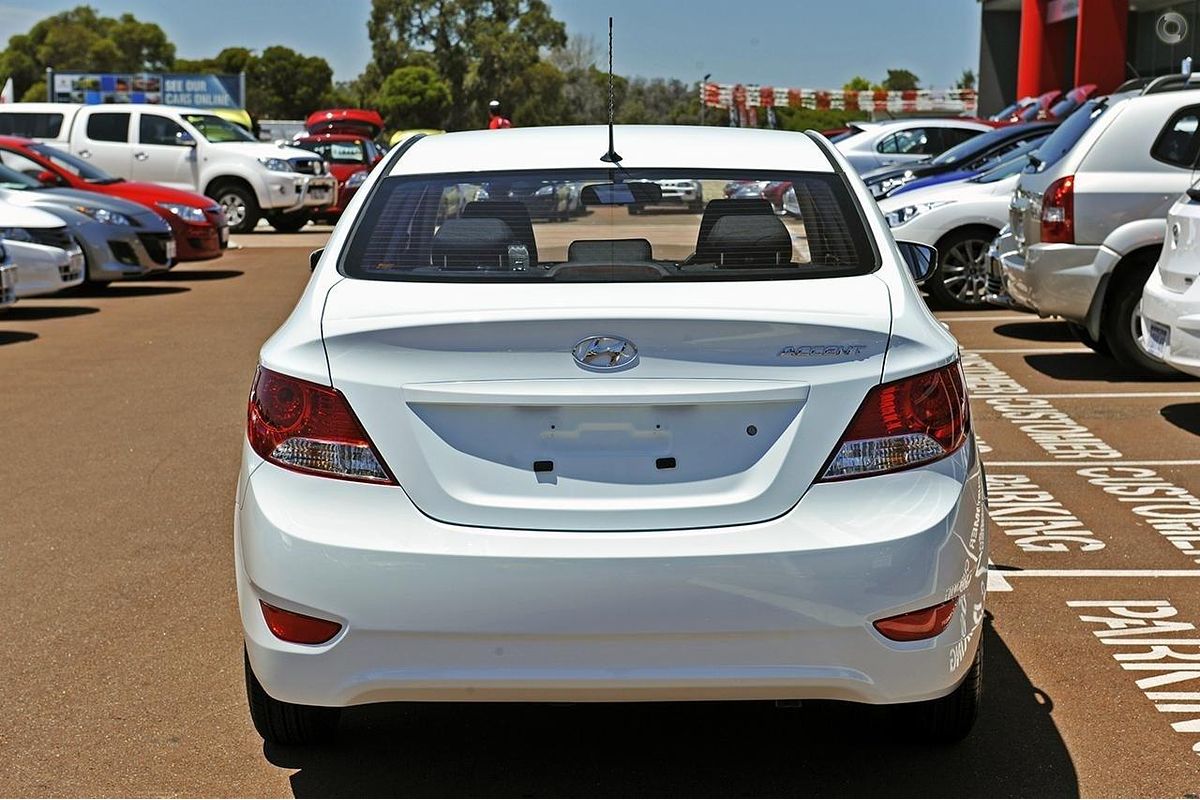 2014 Hyundai Accent Active RB2