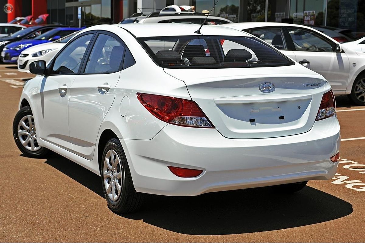 2014 Hyundai Accent Active RB2