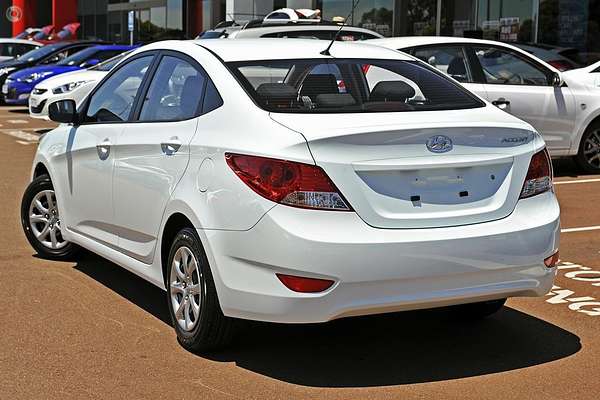 2014 Hyundai Accent Active RB2
