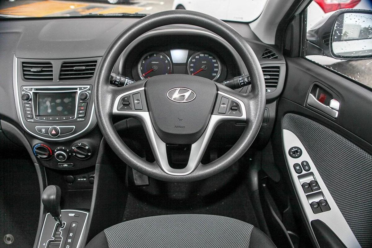 2014 Hyundai Accent Active RB2