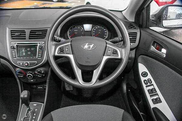 2014 Hyundai Accent Active RB2