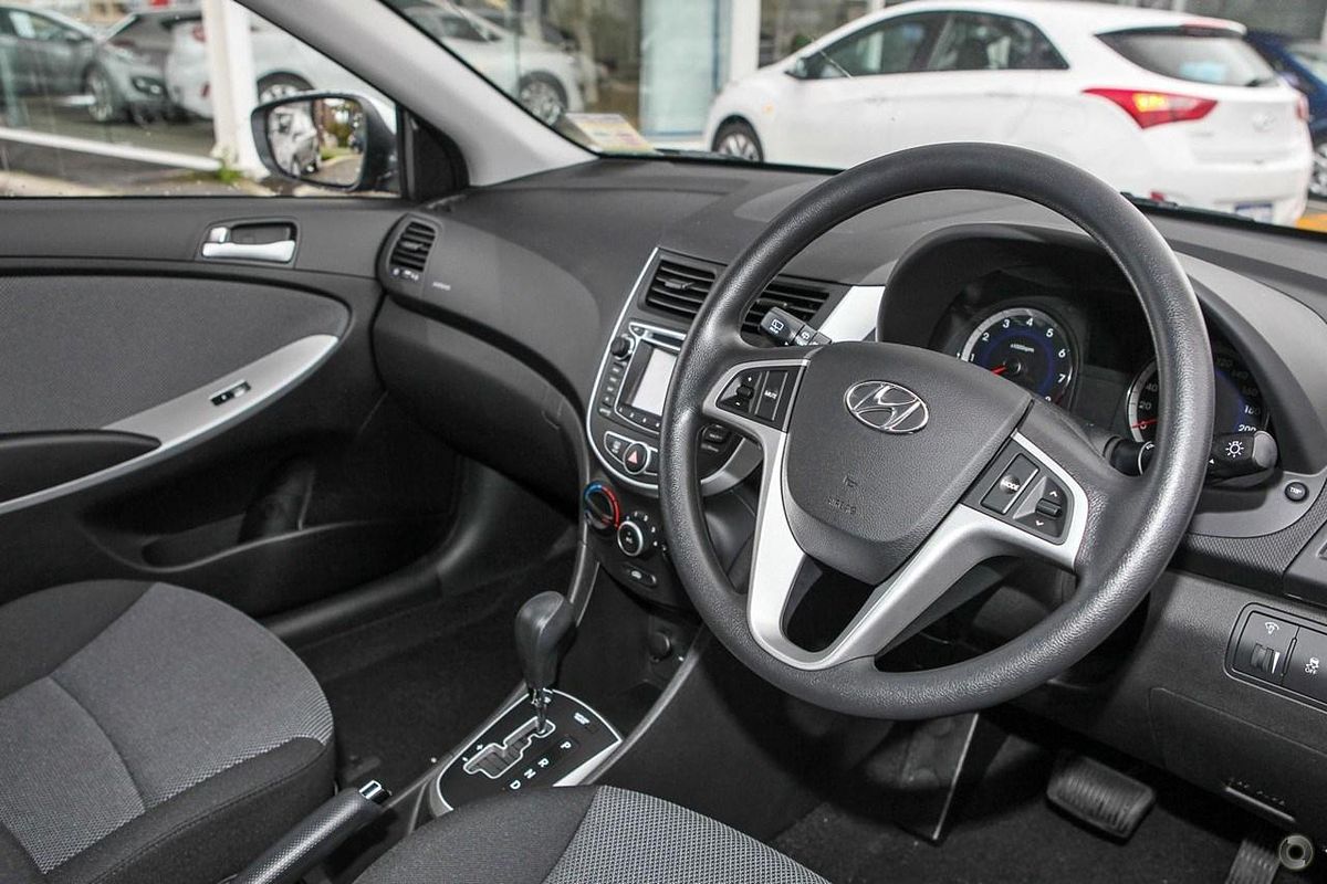 2014 Hyundai Accent Active RB2