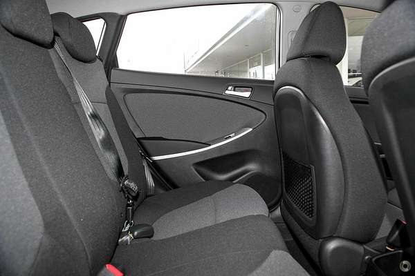2014 Hyundai Accent Active RB2