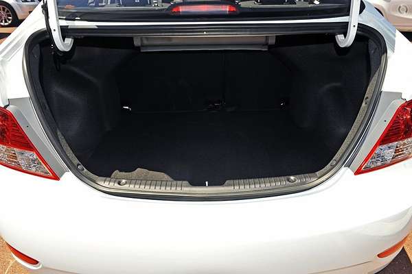 2014 Hyundai Accent Active RB2