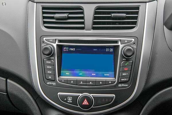 2014 Hyundai Accent Active RB2