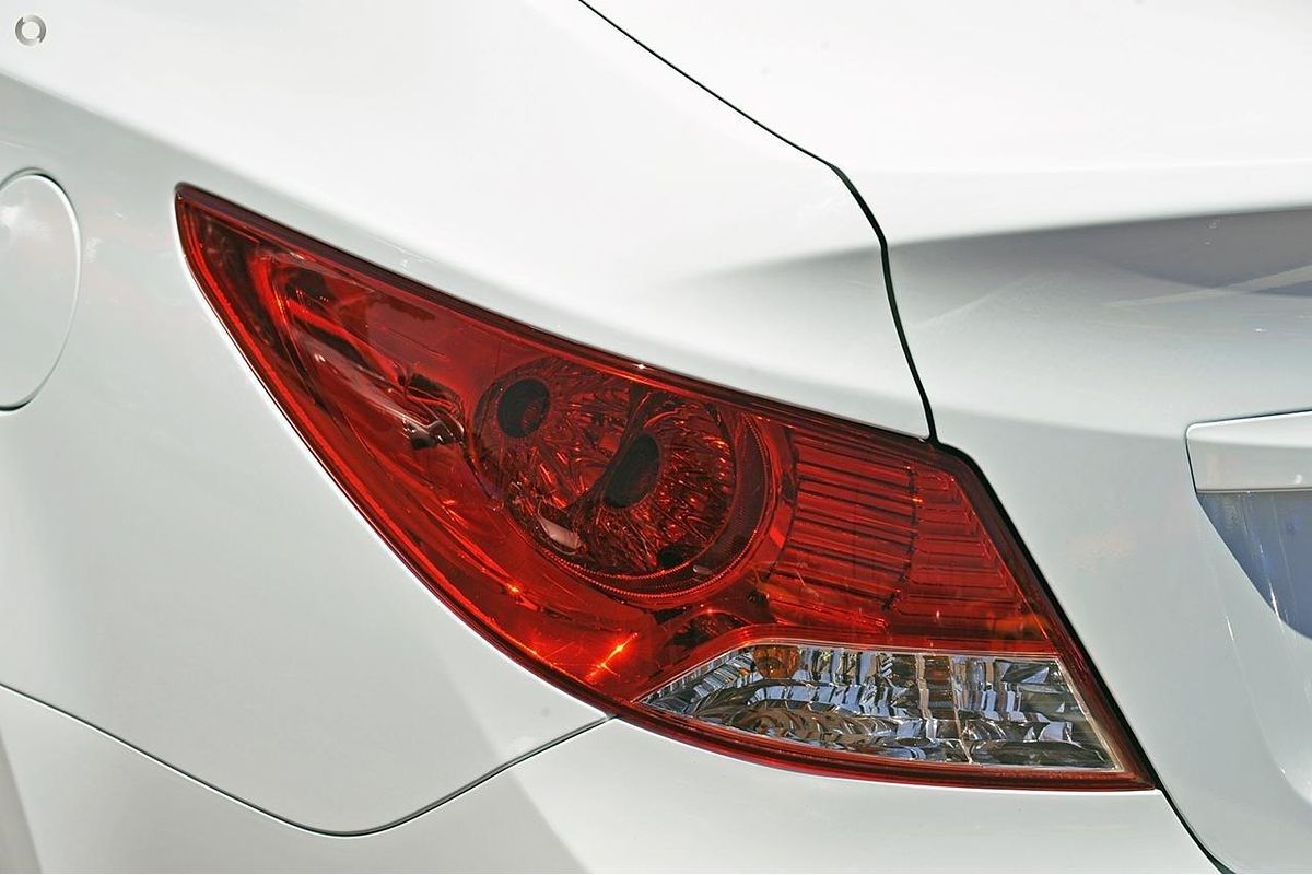 2014 Hyundai Accent Active RB2