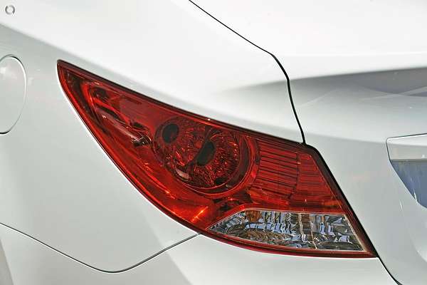 2014 Hyundai Accent Active RB2