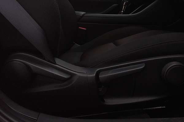 2023 Mazda 3 G20 EVOLVE 300P