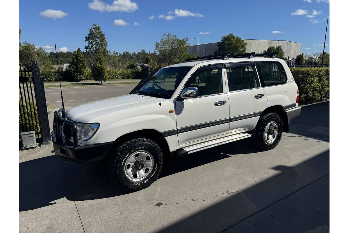 2003 Toyota Landcruiser GXL HDJ100R